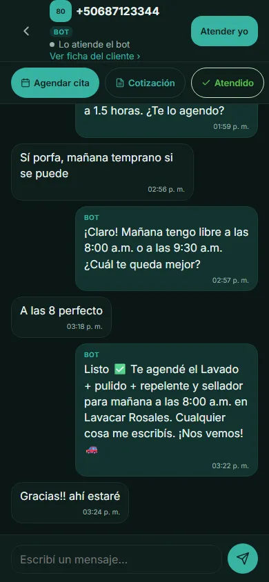 Bandeja de conversaciones en modo oscuro, vista móvil